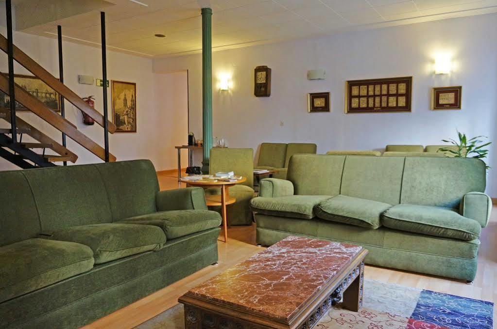 Hostal La Numantina Λογκρόνο Εξωτερικό φωτογραφία