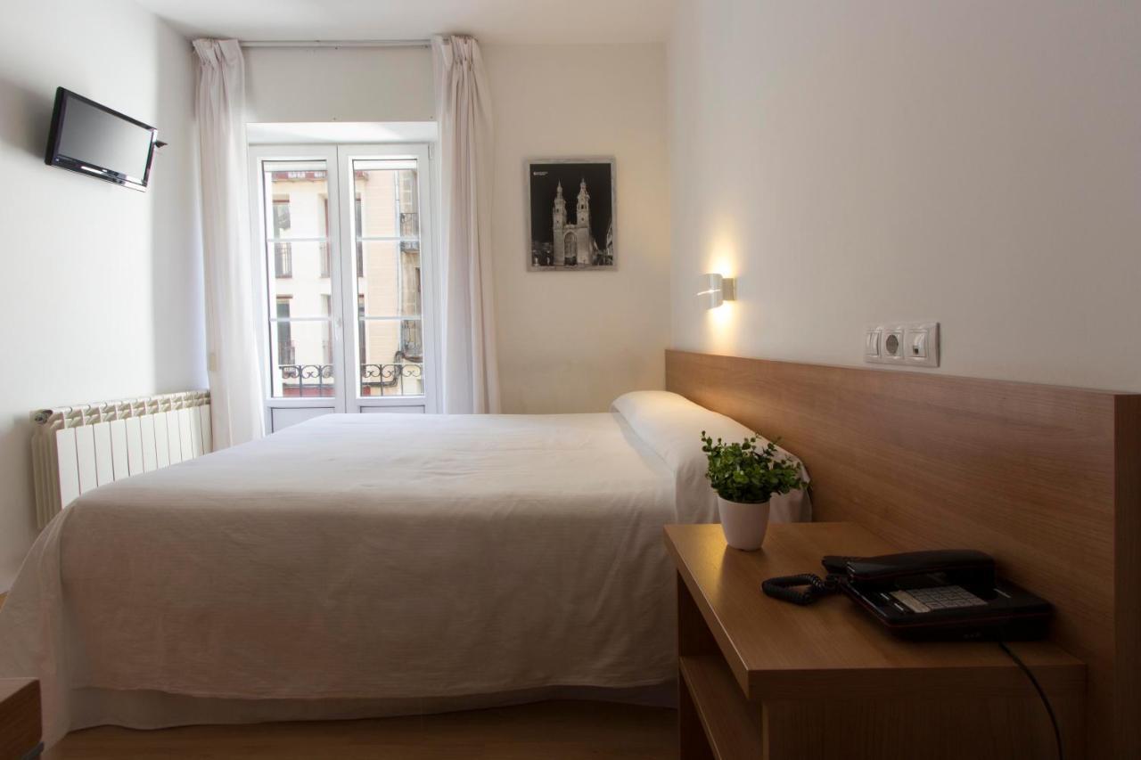 Hostal La Numantina Λογκρόνο Εξωτερικό φωτογραφία